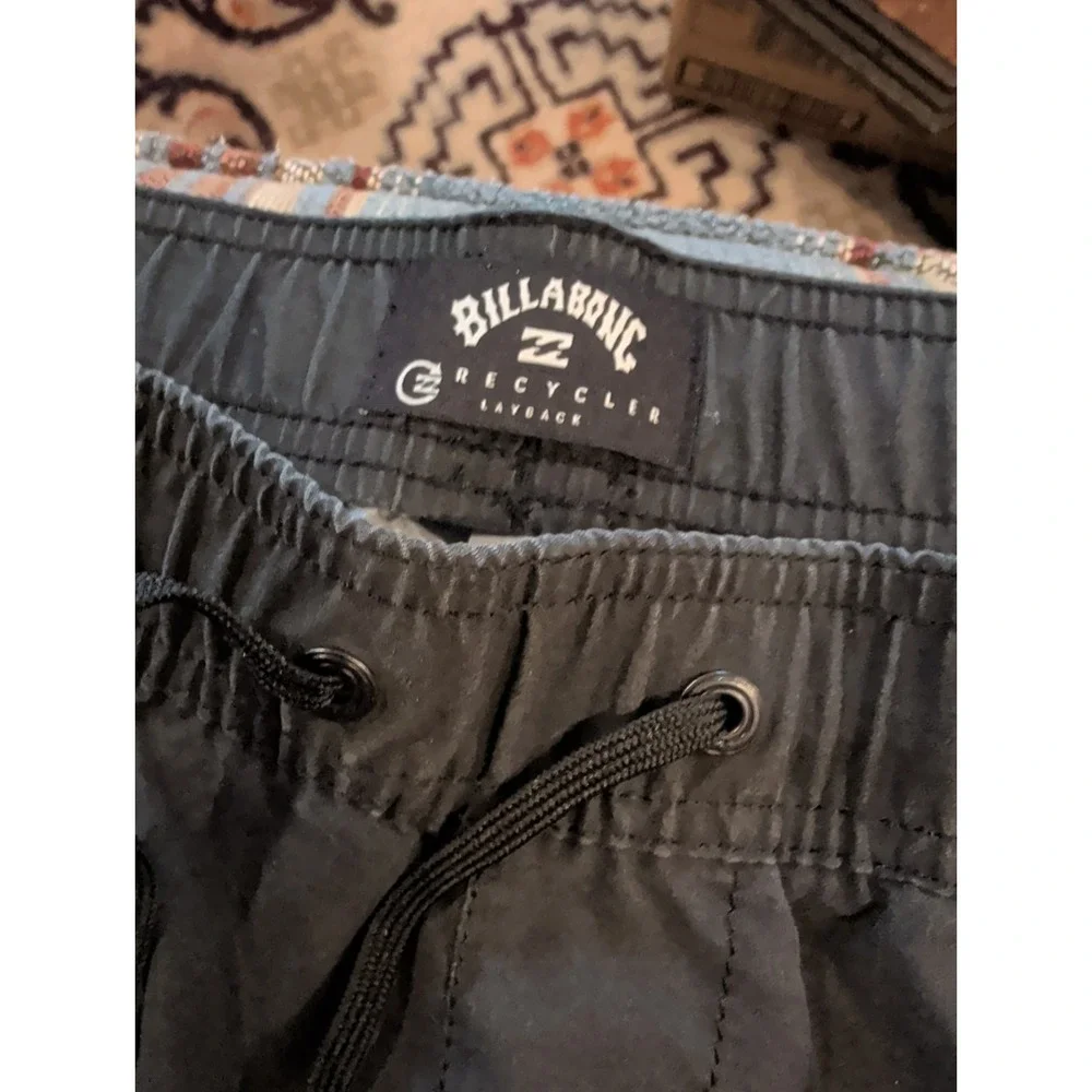 New NWT Billabong Recycler Layback Floral Swim Shorts Mens M Wave Washed Unlined